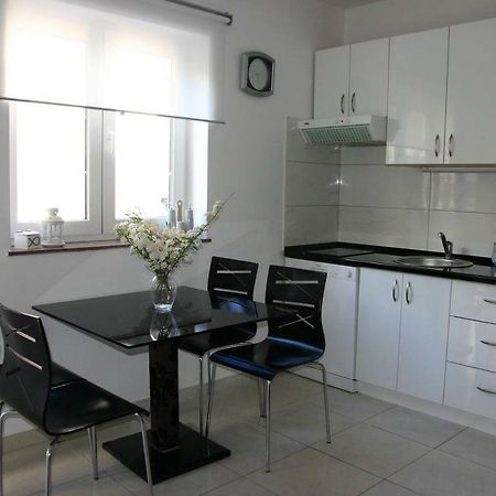 Vicy Apartment Novalja Bagian luar foto