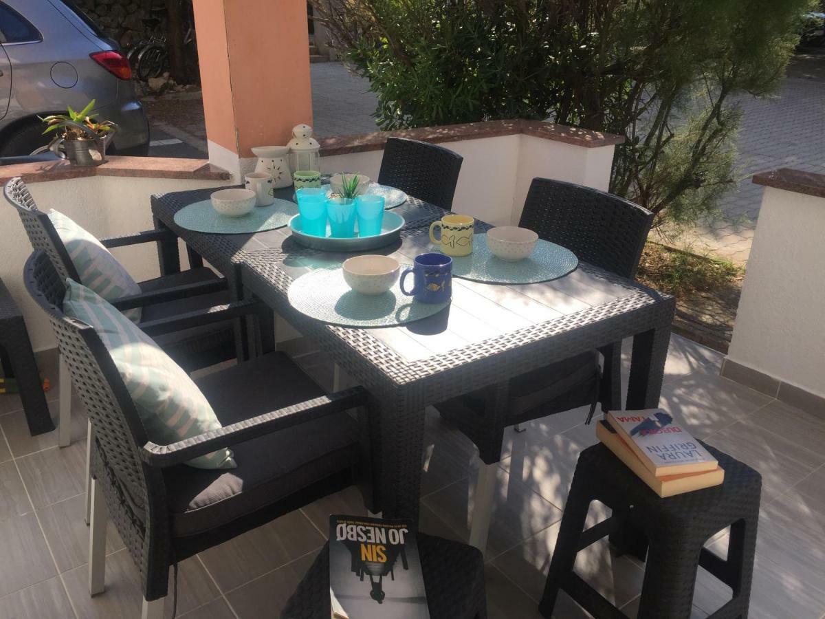 Vicy Apartment Novalja Bagian luar foto
